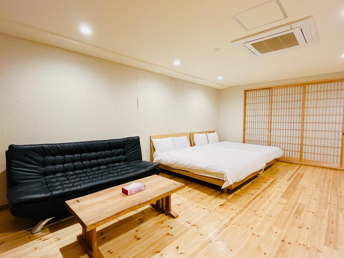 Shimanouchi Luxury Apartment Oszaka Kültér fotó